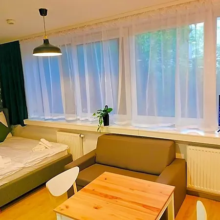 Great Polonia Center מלון דירות 3*