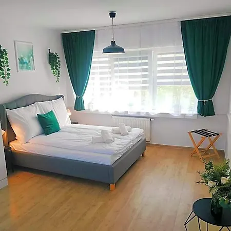 Great Polonia Center מלון דירות קרקוב