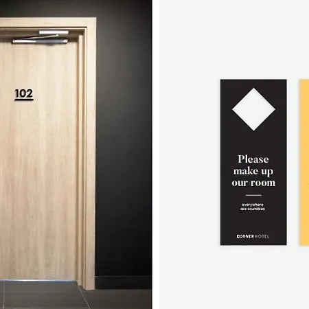 Aparthotel Corner 3*