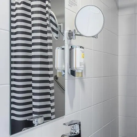 Corner Aparthotel 3*