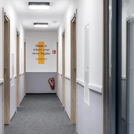 מלון דירות Great Polonia Center קרקוב