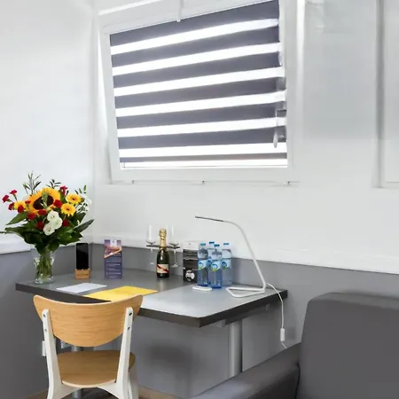 מלון דירות Great Polonia Center