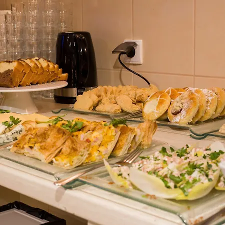 מלון דירות Great Polonia Center